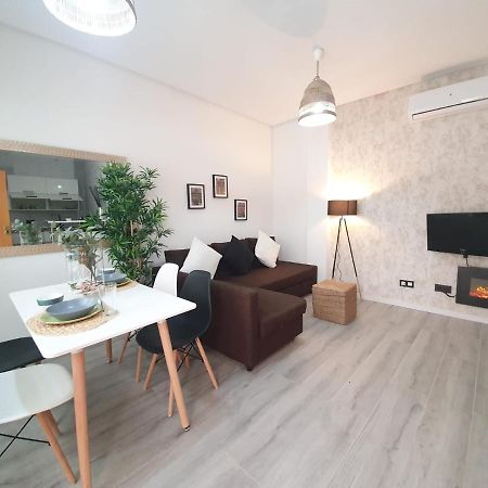 Apartamentos Alamos Малага Экстерьер фото