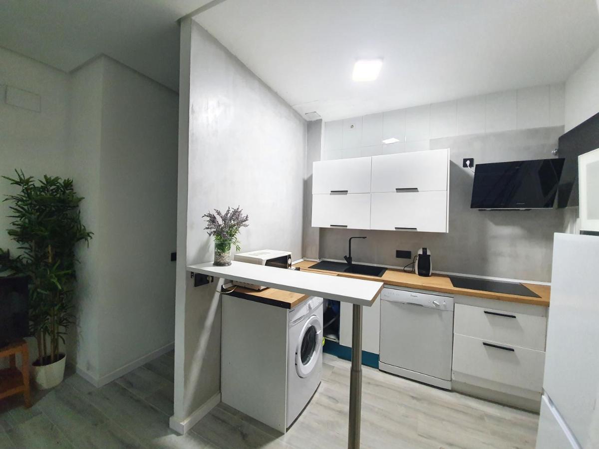 Apartamentos Alamos Малага Экстерьер фото