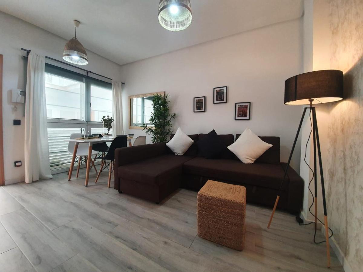Apartamentos Alamos Малага Экстерьер фото